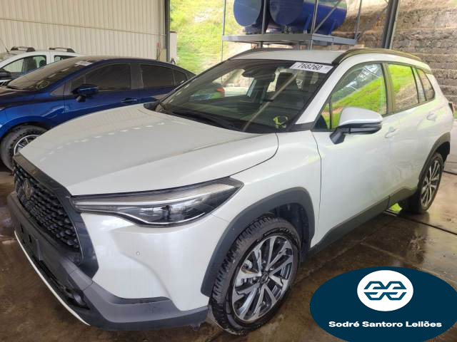 TOYOTA COROLLA CROSS 2.0 23/23